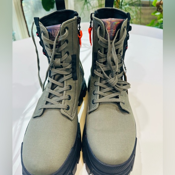 REVOLT BOOT TX - Picture 4 of 14